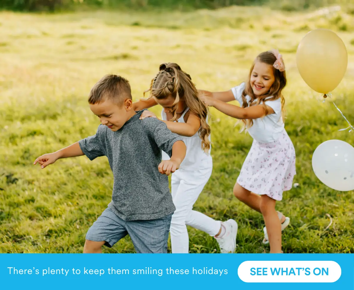 summer-holiday-website-hero-banner-mobile